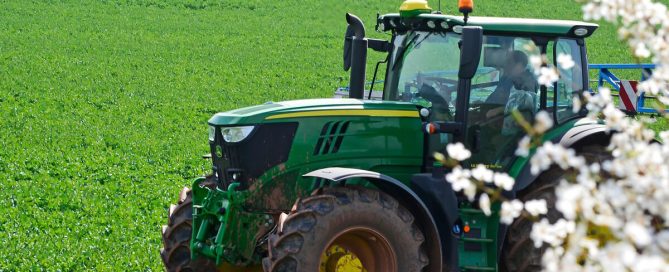 John Deere 2025R