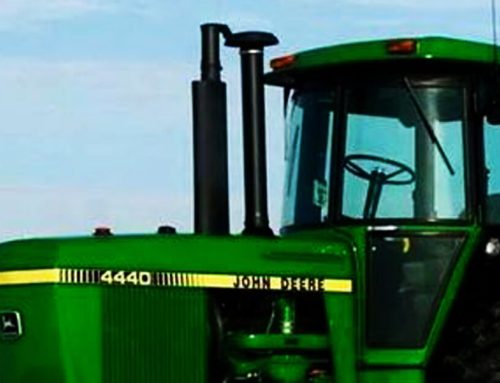 John Deere 4440