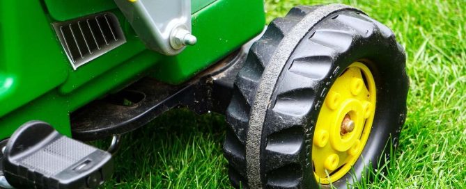 John Deere 4520